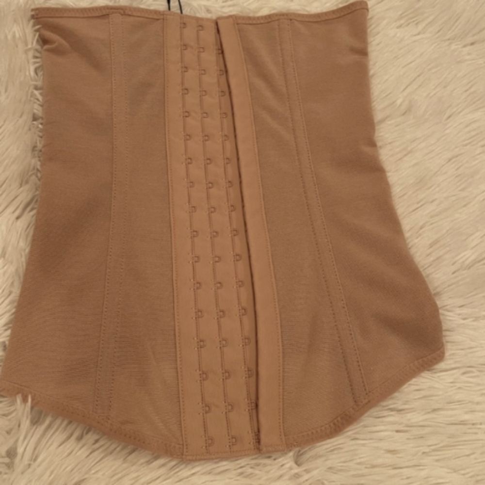 SKIMS Tan Shapewear Waist Trainer .. included skims case